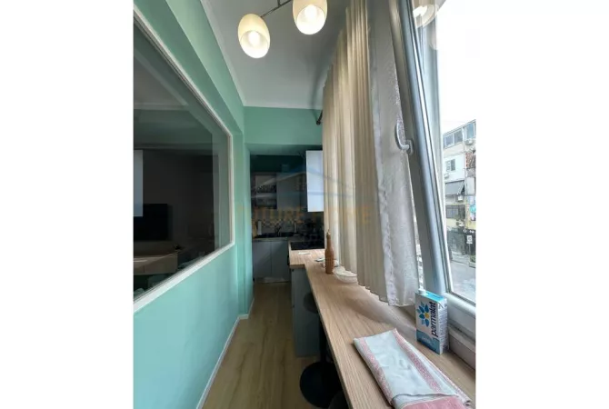 Shtepi me qera 4+1 ne Tirane - 1,200 Euro