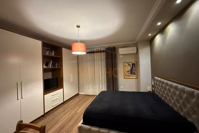 Shtepi me qera 2+1 ne Tirane - 600 Euro