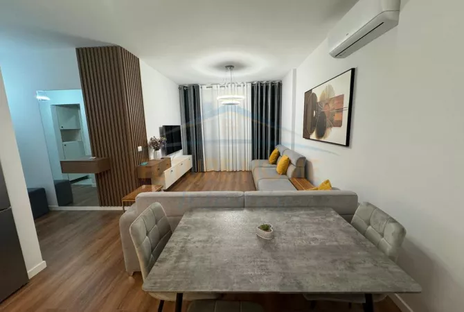 Shtepi me qera 2+1 ne Tirane - 850 Euro