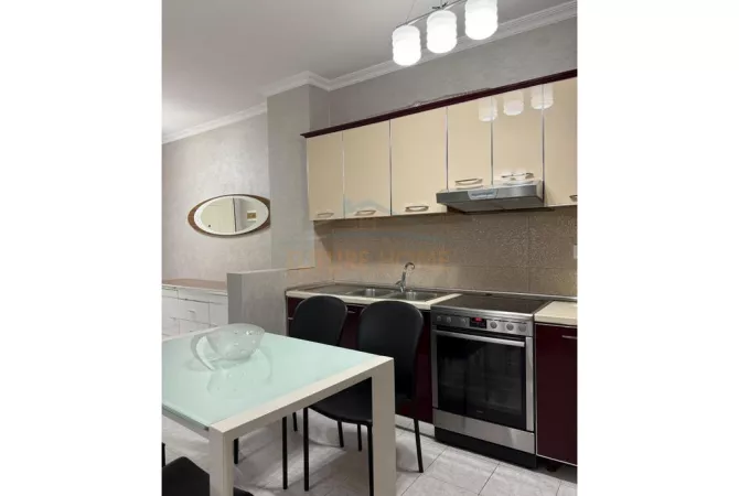 Shtepi me qera 2+1 ne Tirane - 550 Euro