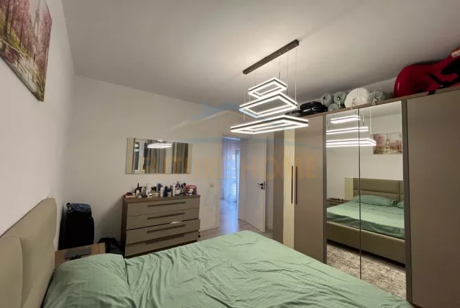 Shtepi ne shitje Vila Luksoze ne Durres, 3+1, Mobilimi E mobiluar, Pagesa 257,000  Euro.