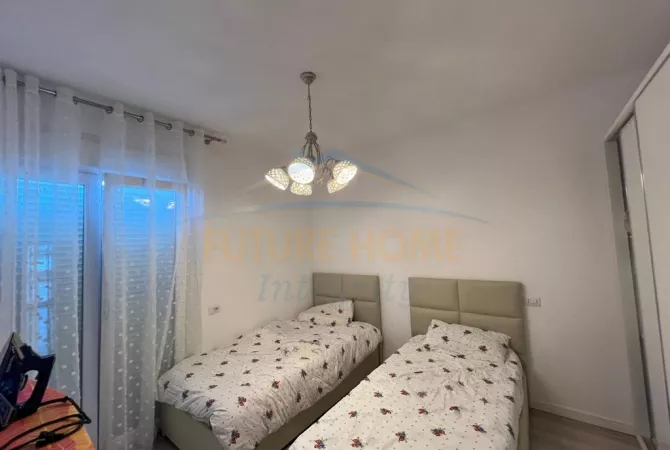 Shtepi ne shitje Vila Luksoze ne Durres, 3+1, Mobilimi E mobiluar, Pagesa 257,000  Euro.