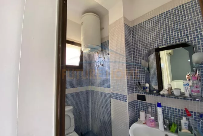 Shtepi me qera 2+1 ne Tirane - 650 Euro
