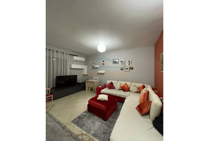 Shtepi me qera 2+1 ne Tirane - 500 Euro