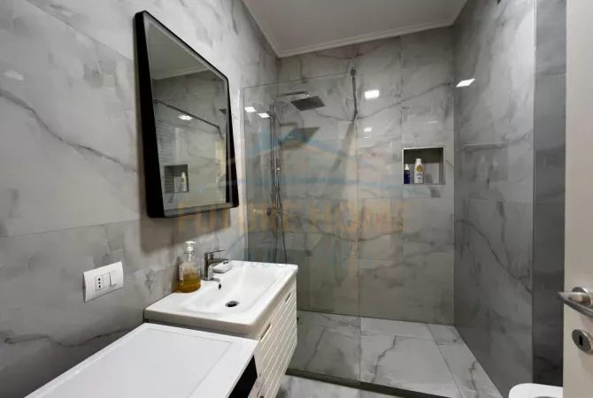 Shtepi me qera 2+1 ne Tirane - 1,100 Euro