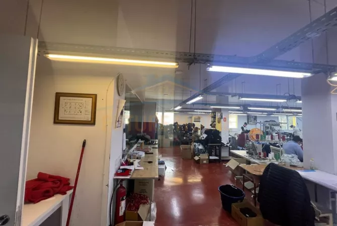 Shitet, Godine 2-Kateshe, Kombinat, Tirane.