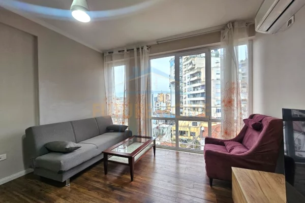 Shtepi me qera 2+1 ne Tirane - 800 Euro