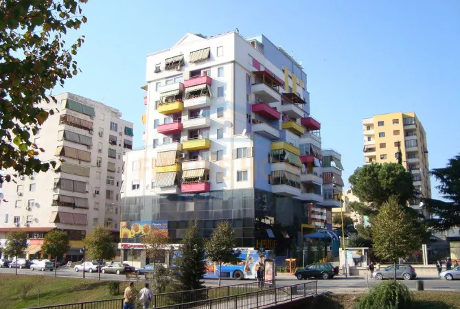 Business Property for Rent 1+1 in Tirana - 3,500 Euro