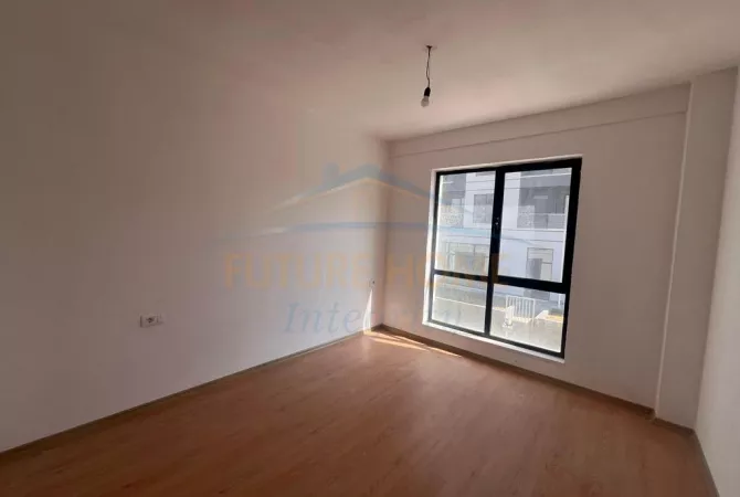 Shtepi ne shitje Apartament ne Tirane, 3+1, Mobilimi Bosh, pa mobiluar, Pagesa 190,148  Euro.