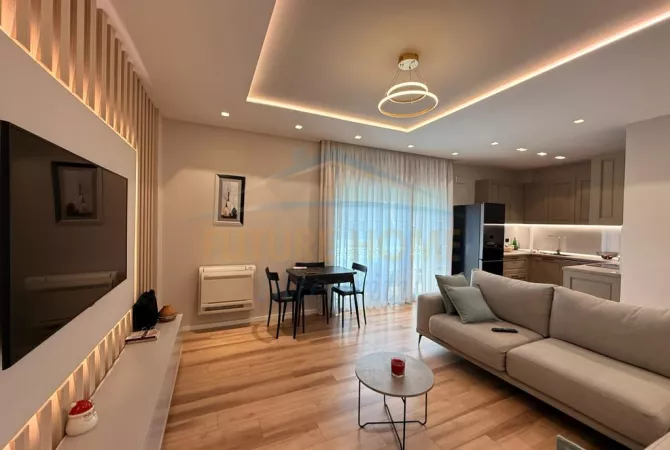 Shtepi ne shitje Apartament ne Tirane, 1+1, Mobilimi E mobiluar, Pagesa 227,000  Euro.