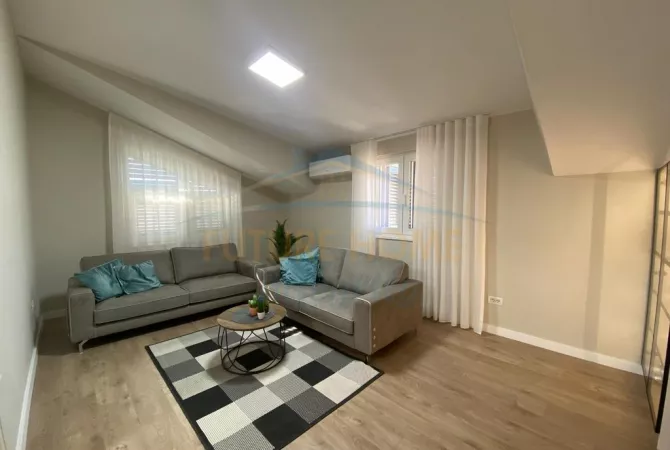 Shtepi me qera 2+1 ne Tirane - 1,000 Euro