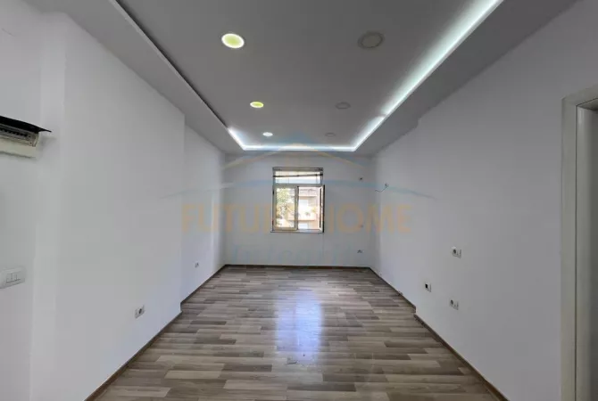 Shtepi me qera 2+1 ne Tirane - 700 Euro