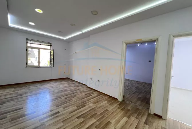 Shtepi me qera 2+1 ne Tirane - 700 Euro