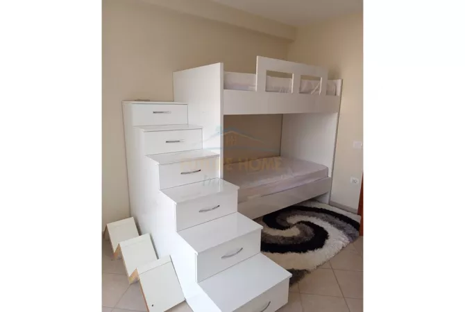 Shtepi me qera 2+1 ne Tirane - 550 Euro