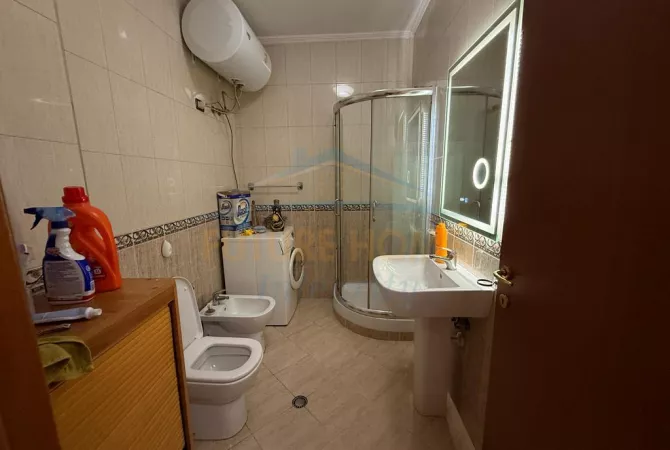 Shtepi me qera 3+1 ne Tirane - 1,000 Euro