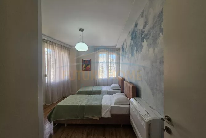 Shtepi me qera 2+1 ne Tirane - 1,200 Euro