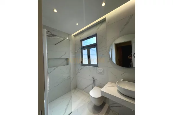 Shtepi ne shitje 2+1 ne Tirane - 135,000 Euro