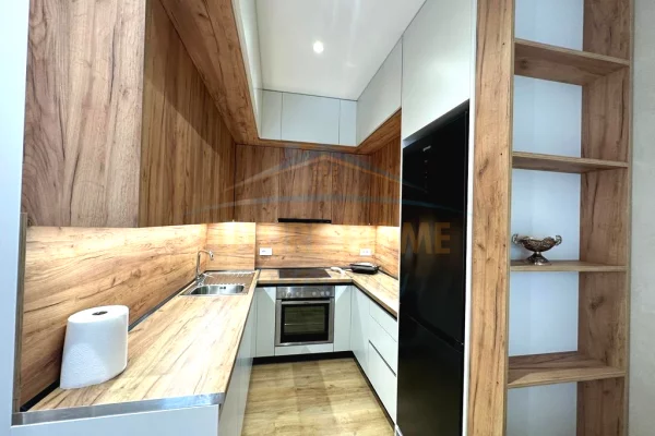 Shtepi ne shitje Apartament ne Tirane, 1+1, Mobilimi E mobiluar, Pagesa 110,000  Euro.