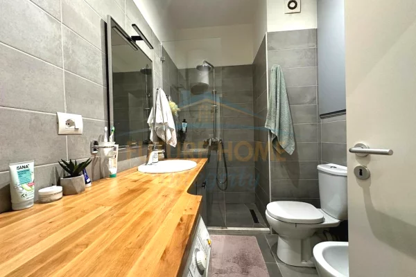 Shtepi ne shitje 1+1 ne Tirane - 150,000 Euro