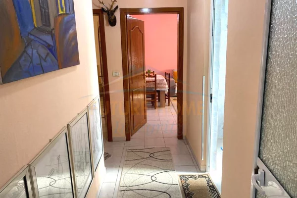 Shtepi me qera 2+1 ne Tirane - 600 Euro