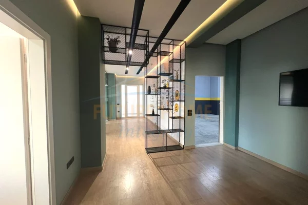 Business Property for Rent 3+1 in Tirana - 1,800 Euro