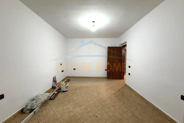 Shtepi ne shitje 2+1 ne Tirane - 225,000 Euro