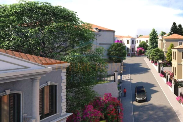 Shtepi ne shitje 3+1 ne Korce - 355,960 Euro