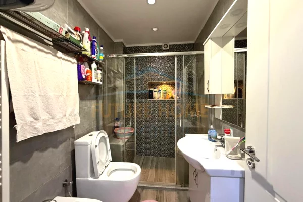 Shtepi ne shitje 2+1 ne Tirane - 160,000 Euro