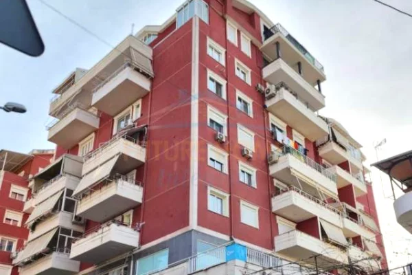 Ambient biznesi me qera 1+1 ne Tirane - 260 Euro