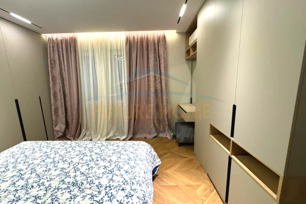 Shtepi ne shitje Apartament ne Tirane, 1+1, Mobilimi E mobiluar, Pagesa 155,000  Euro.