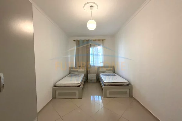 Shtepi me qera Apartament ne Tirane, 2+1, Mobilimi E mobiluar, Pagesa 500  Euro.