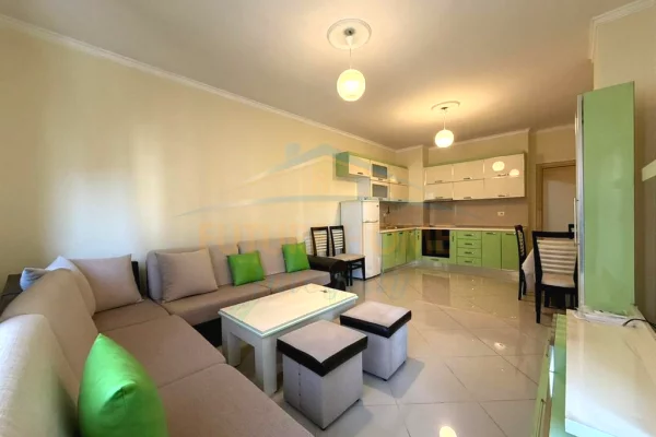 Shtepi me qera Apartament ne Tirane, 2+1, Mobilimi E mobiluar, Pagesa 500  Euro.