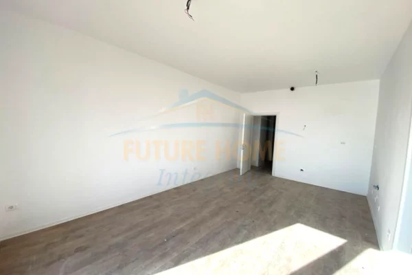 Shtepi me qera Apartament ne Tirane, 1+1, Mobilimi Bosh, pa mobiluar, Pagesa 1,000  Euro.