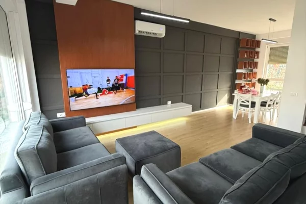 Shtepi ne shitje 3+1 ne Tirane - 399,000 Euro