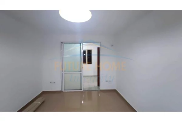 Qera, Ambient Biznesi, Stadiumi Dinamo, Tirane.