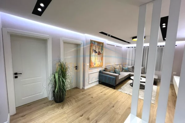 Shtepi me qera Apartament ne Tirane, 2+1, Mobilimi E mobiluar, Pagesa 550  Euro.