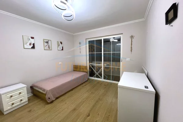Shtepi me qera 2+1 ne Tirane - 550 Euro