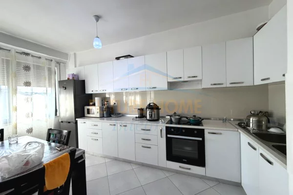 Apartment for sale in Tirana 2+1, In Part
