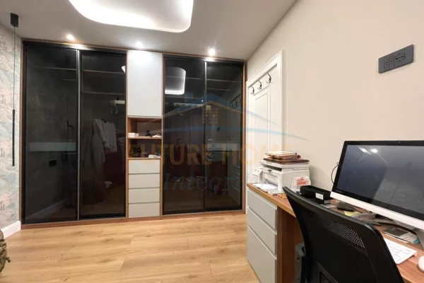 Shtepi me qera Apartament ne Tirane, 2+1, Mobilimi E mobiluar, Pagesa 1,500  Euro.