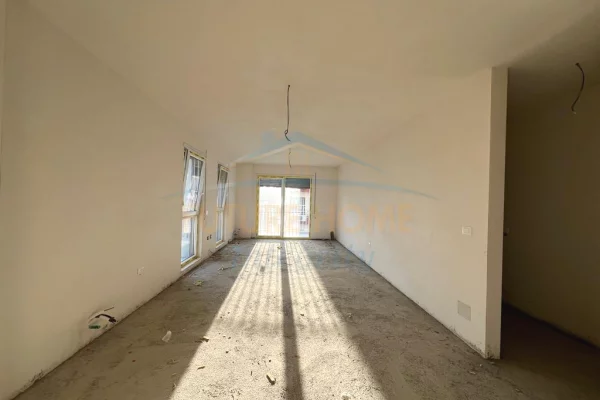 House for Sale 2+1 in Tirana - 252,000 Euro