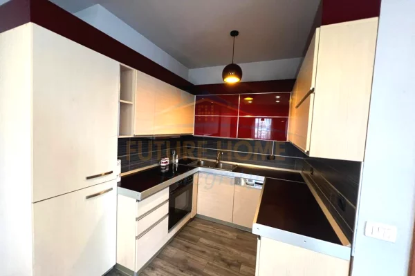 Shtepi me qera Apartament ne Tirane, 2+1, Mobilimi E mobiluar, Pagesa 1,100  Euro.