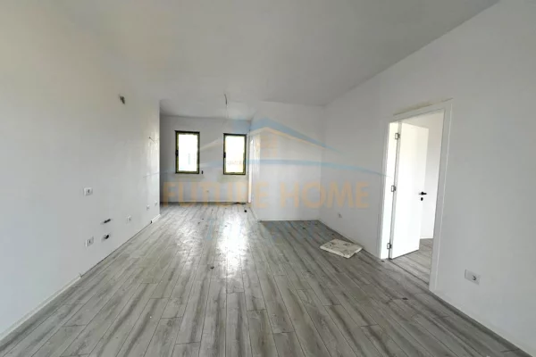 Apartment for sale in Tirana 2+1, Emty
