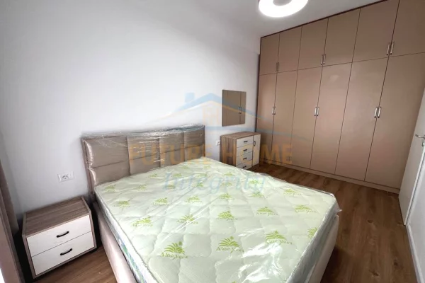Shtepi me qera Apartament ne Tirane, 1+1, Mobilimi E mobiluar, Pagesa 40,000  Leke.