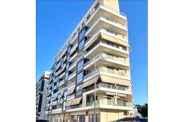 Ambient biznesi ne shitje 1+1 ne Tirane - 1,390,000 Euro