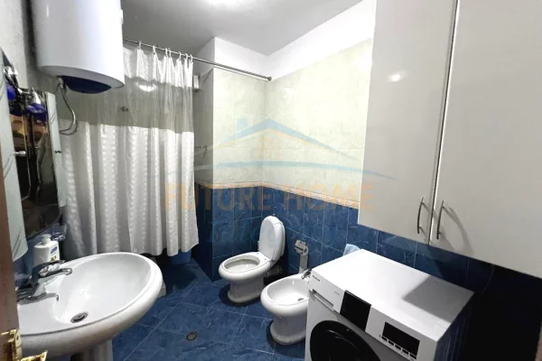 Shtepi me qera Apartament ne Tirane, 2+1, Mobilimi E mobiluar, Pagesa 700  Euro.