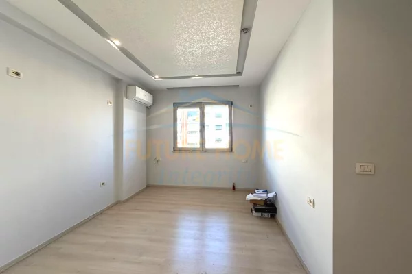 Shtepi ne shitje Apartament ne Tirane, 3+1, Mobilimi Bosh, pa mobiluar, Pagesa 225,000  Euro.