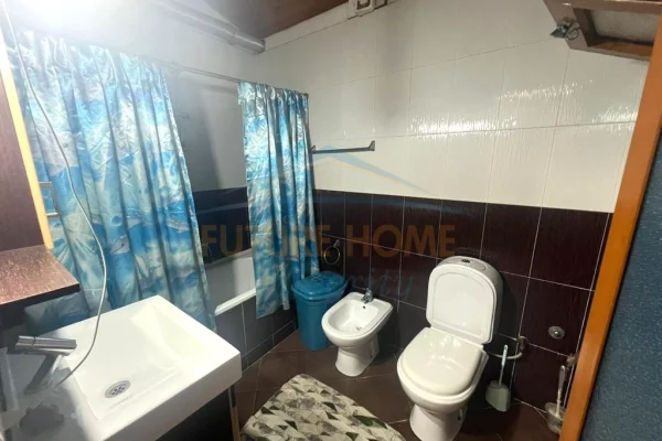 Shtepi me qera Apartament ne Tirane, 2+1, Mobilimi E mobiluar, Pagesa 520  Euro.