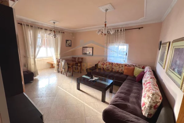 Qera, Apartament 1+1, Rruga e Dibrës, Tiranë.