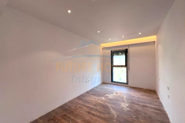 Apartment for sale in Tirana 2+1, Emty