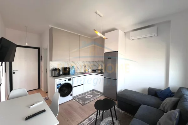 Qera, Apartament 1+1, Spitali Amerikan 3, Tiranë.